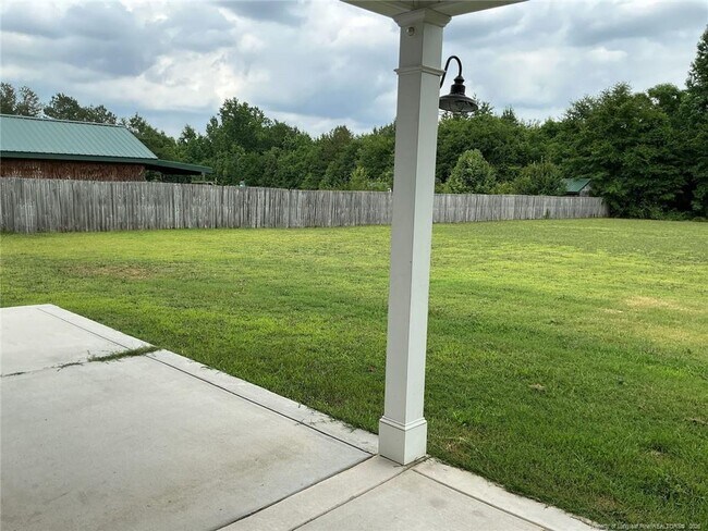 Building Photo - 1282 Golf Course Rd