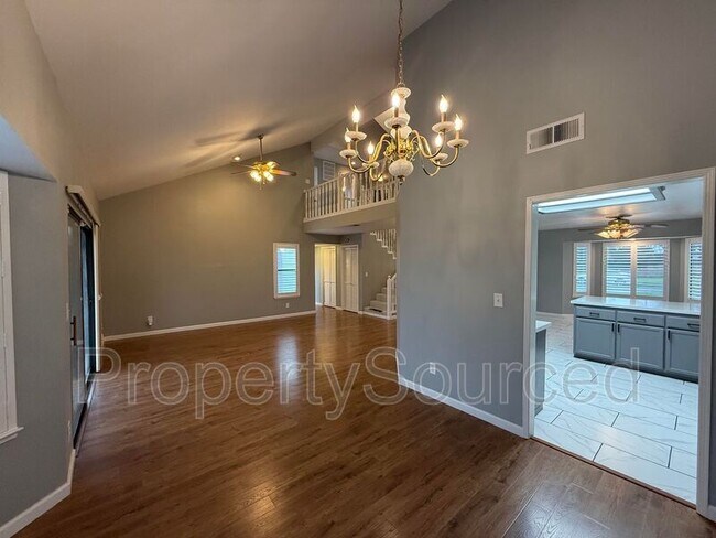 Building Photo - 428 Phoenix Ave