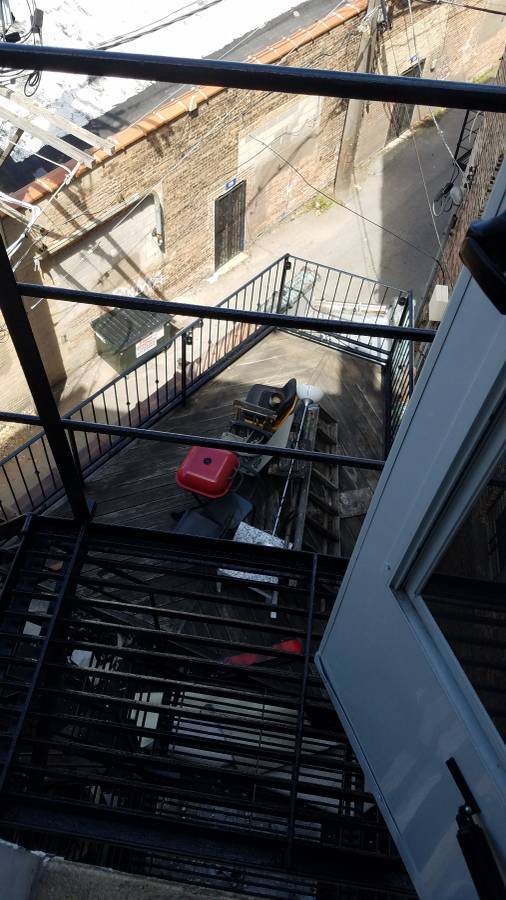 Building Photo - 1332 W 18th St