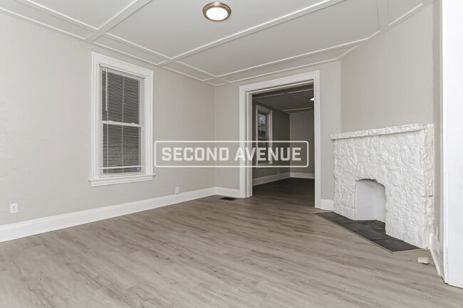 Building Photo - 671 Franklin St