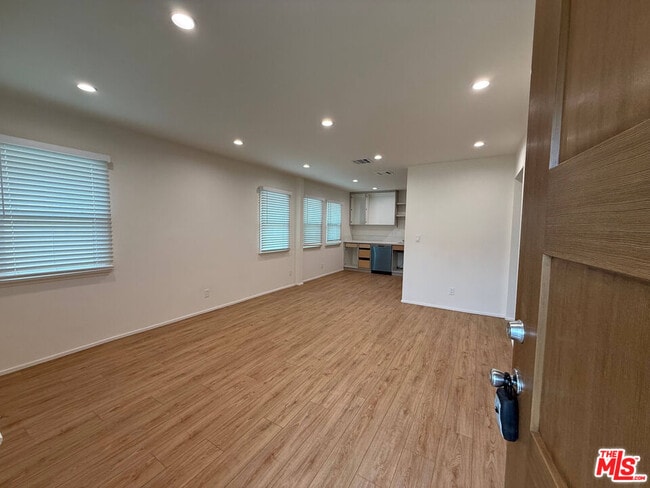 Building Photo - 2320 Carnegie Ln