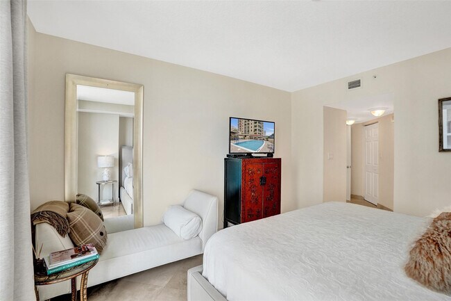 Building Photo - 2001 N Ocean Blvd