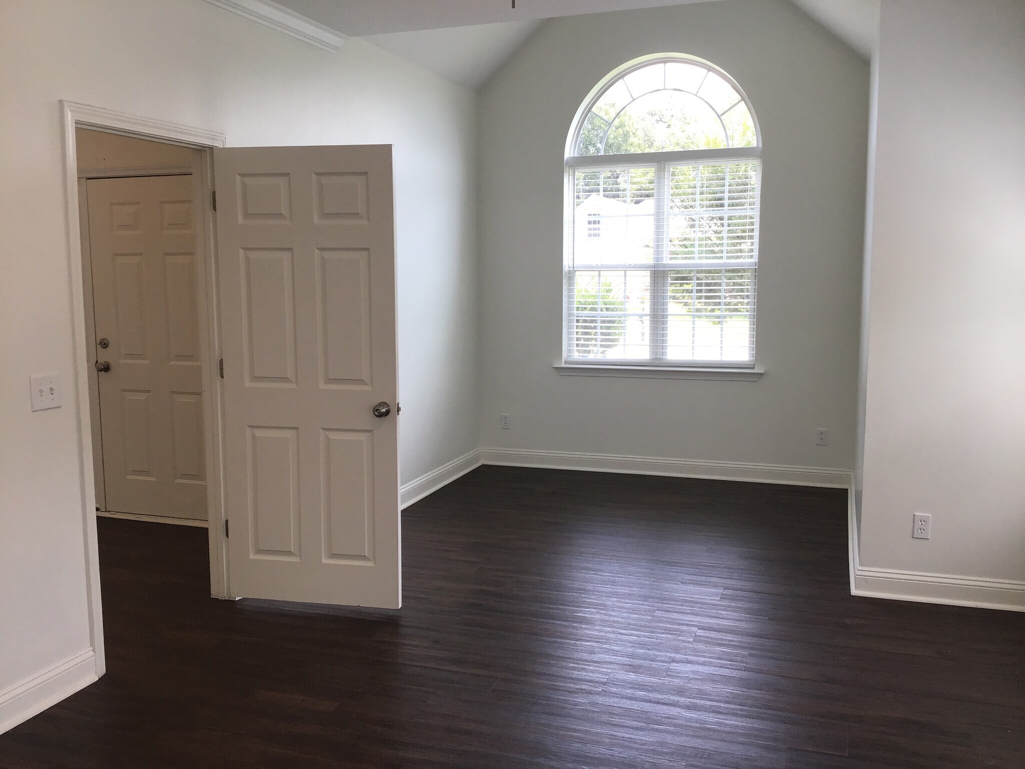 Building Photo - 307 Brighton Woods Dr