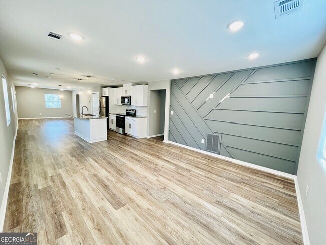 Building Photo - 3329 Burk Dr