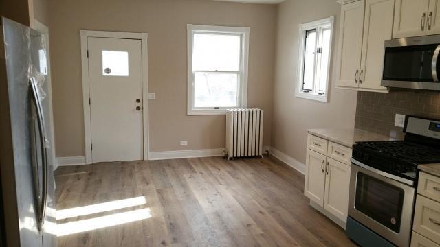 Building Photo - 3 bedroom in Evanston IL 60202