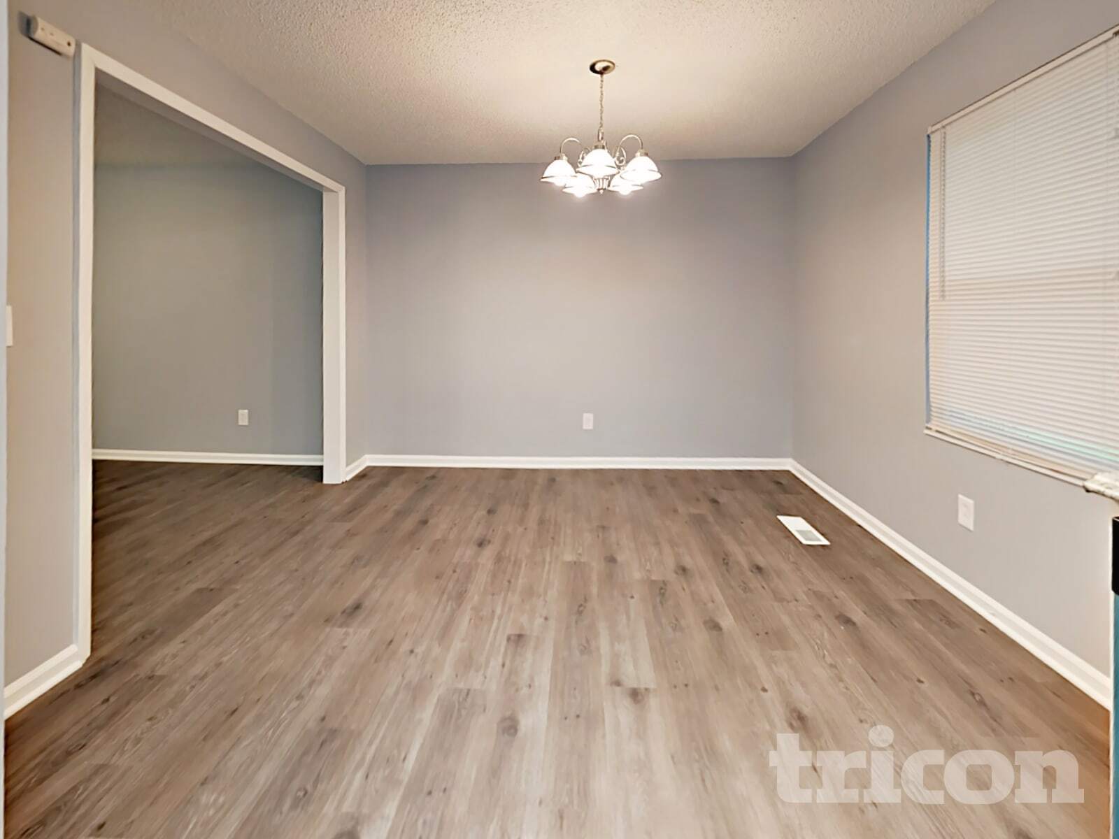 Building Photo - 111 Woodspur Rd