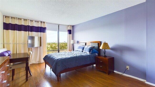 Building Photo - 1600 S Ocean Dr