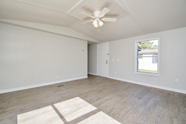 Building Photo - 12561 Roy Harris Loop