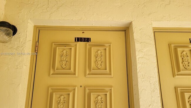 Building Photo - 11084 Royal Palm Blvd