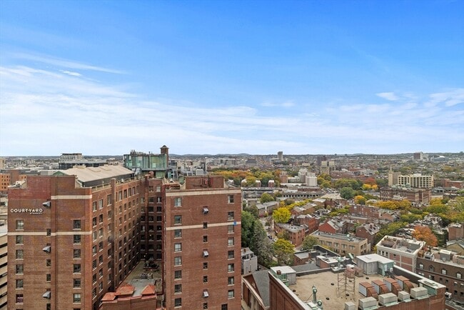 Building Photo - 110 Stuart St
