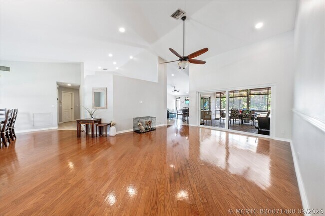 Building Photo - 14463 SW 16th Ct