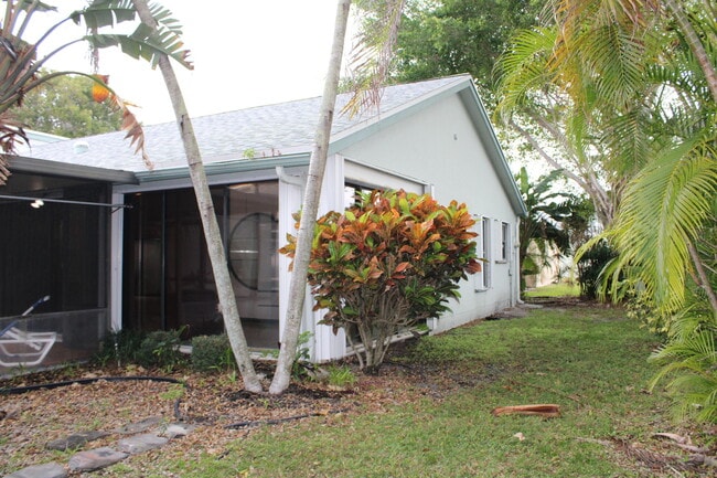 Building Photo - 2583 NW 13th St