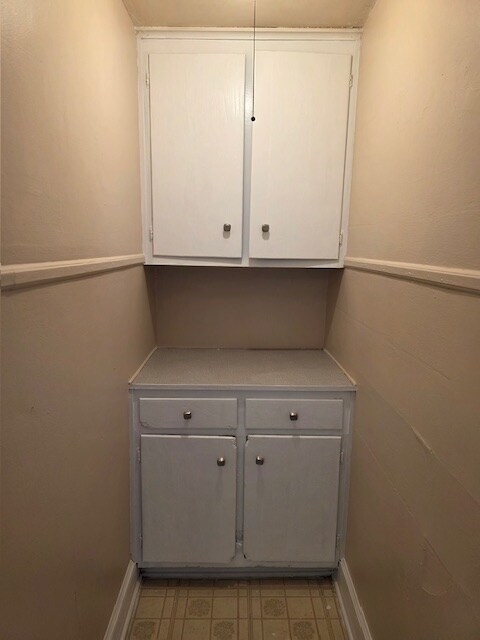 Building Photo - 412 Oak Hill Ave