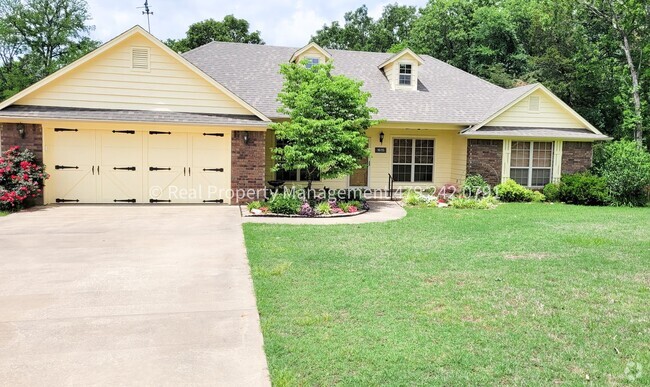 Building Photo - 1615 Tiger Lily Cir