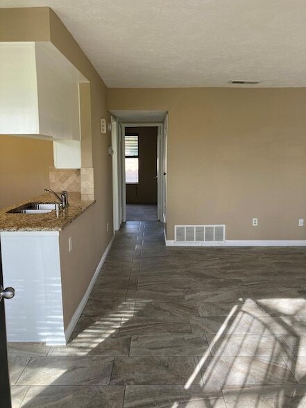 Building Photo - 82567 Ave 48 Ave