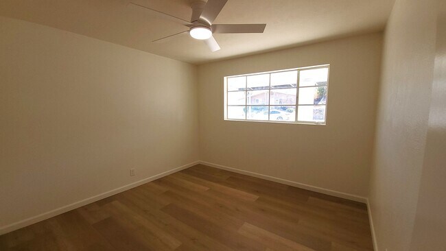 Building Photo - Fully Remodeled Home in North Phoenix – Move-In Ready!