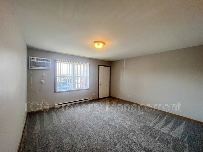 Building Photo - 1103 Carrie Ln