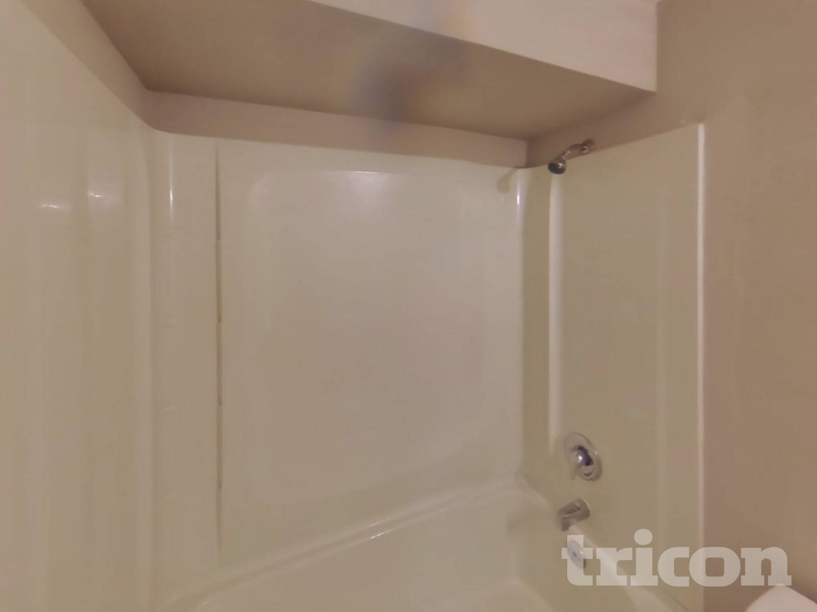 Building Photo - 1021 30th St NE