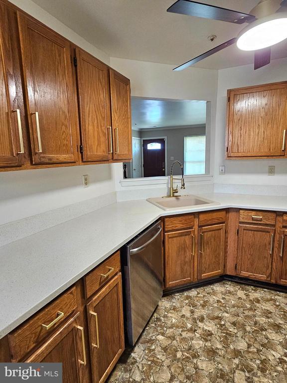 Building Photo - 2445 Sagewood Ct