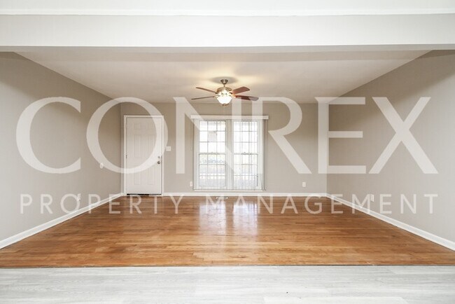 Building Photo - Spacious 3 Bedroom Bungalow in Decatur!