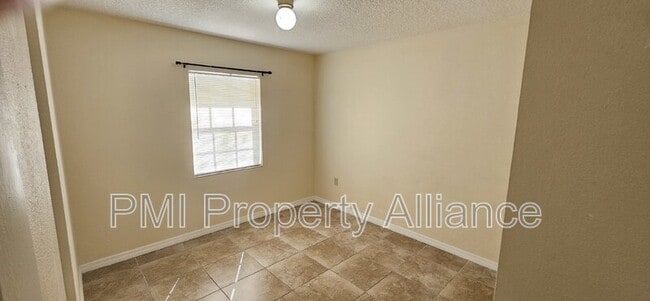 Building Photo - 411 Edwin St