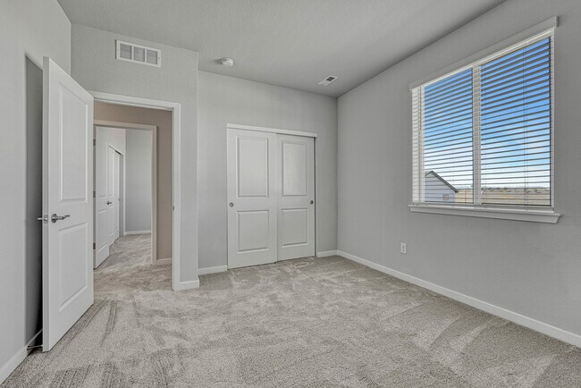 Building Photo - 13881 Bunny Hop Ln