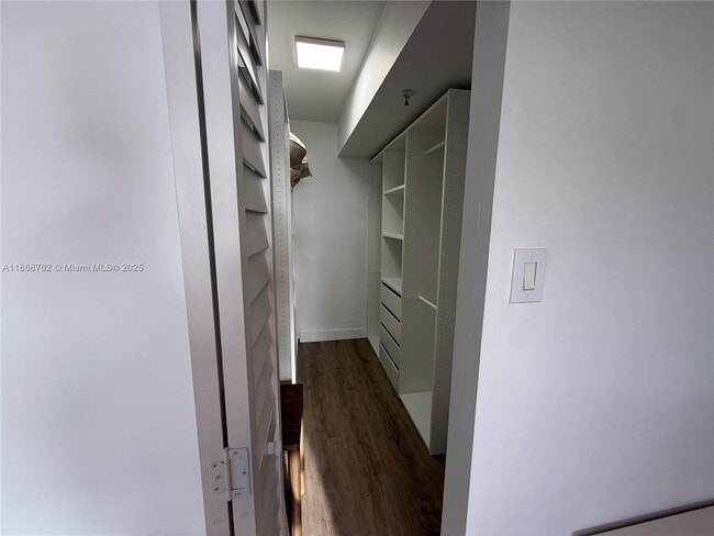 Building Photo - 4301 Collins Ave