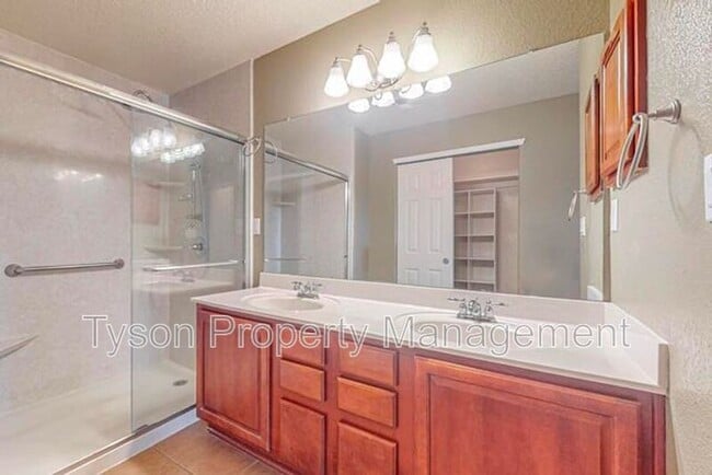 Building Photo - 10228 Nacimiento St NW