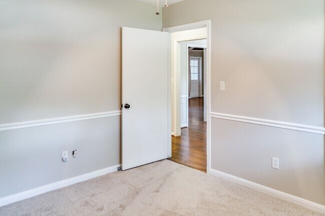Building Photo - One-Story Home for Rent in Walnut Bend, Ho...