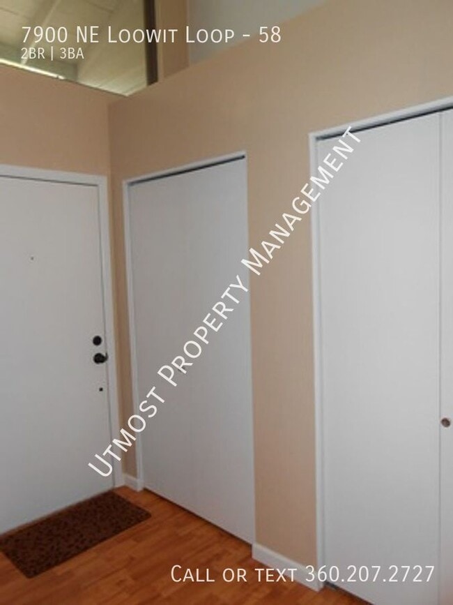 Building Photo - PERFECT FOR ROOMMATES: Spacious 2 x 2.5 To...