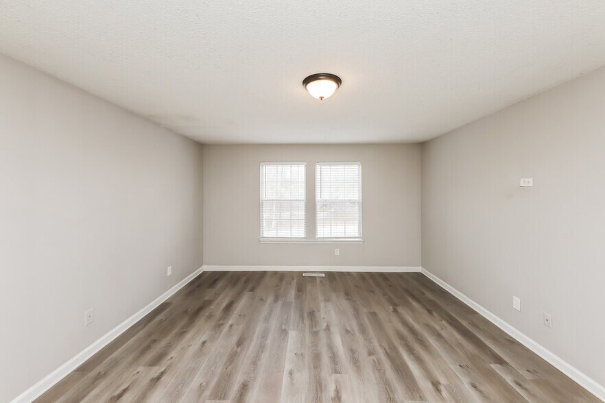 Building Photo - 6953 Cave Springs Rd