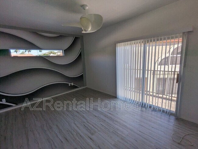 Building Photo - 10247 N 12th Pl