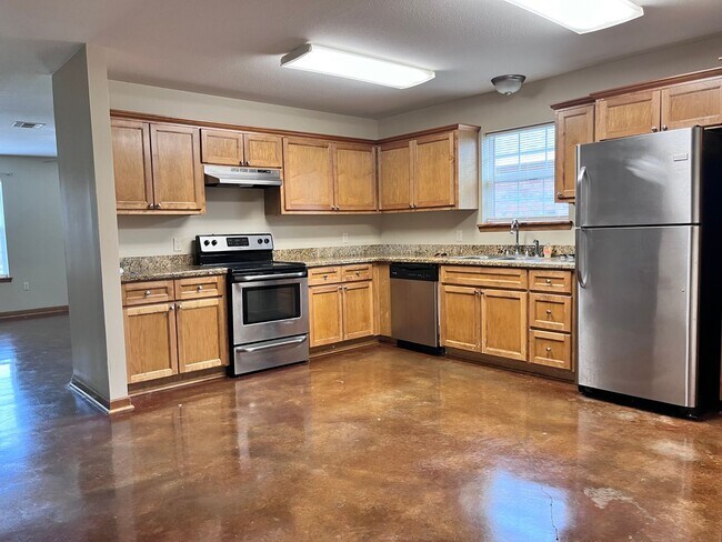 Building Photo - Brown St Units