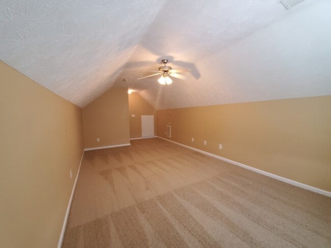 Building Photo - 102 Kennedy Dr