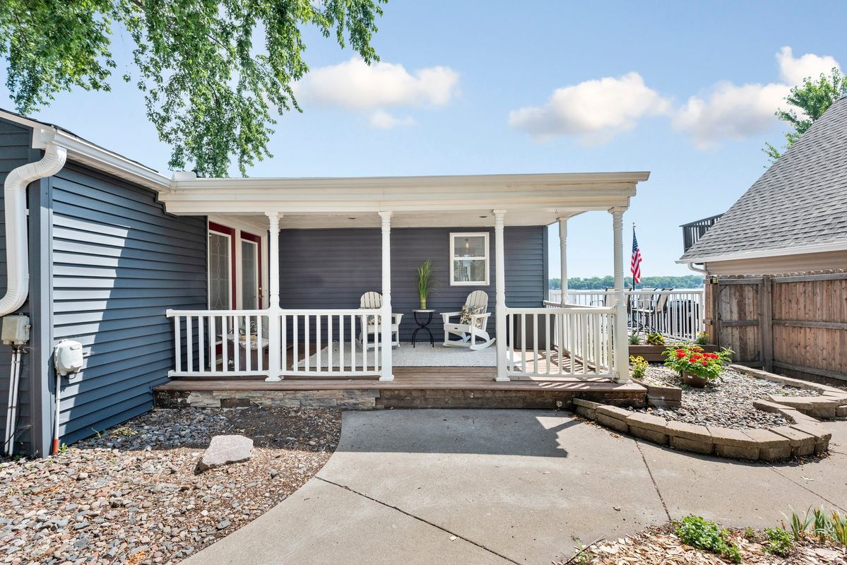 Building Photo - 26755 Fremont Dr