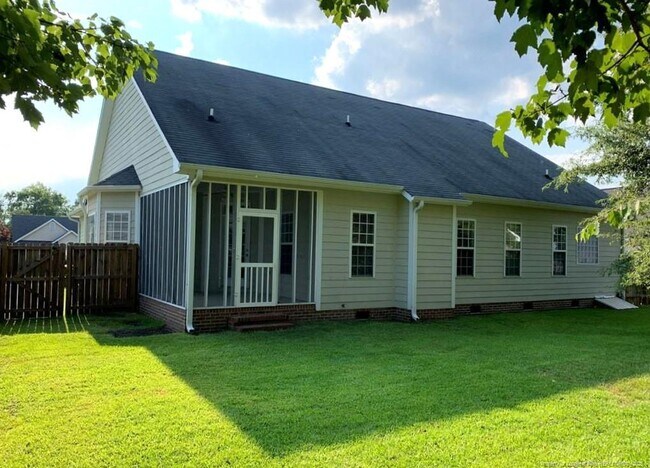 Building Photo - 3636 Standard Dr