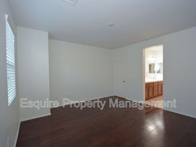 Building Photo - 320 Harbor Breeze Dr