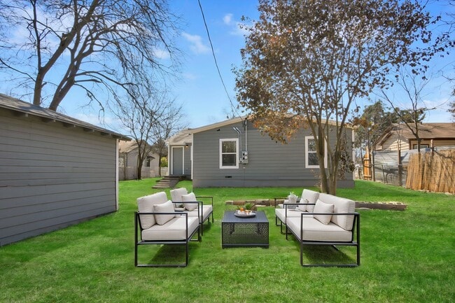 Building Photo - 6205 Lovett Ave