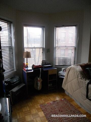 Building Photo - 40 Anderson St