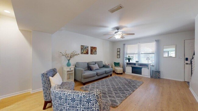 Building Photo - 616 Bowers Ln