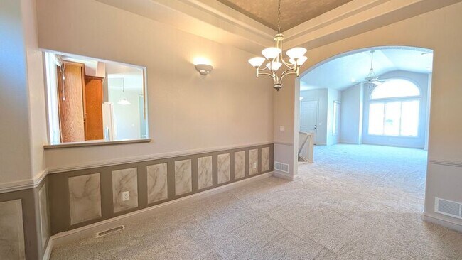 Building Photo - 2795 Stonewall Heights