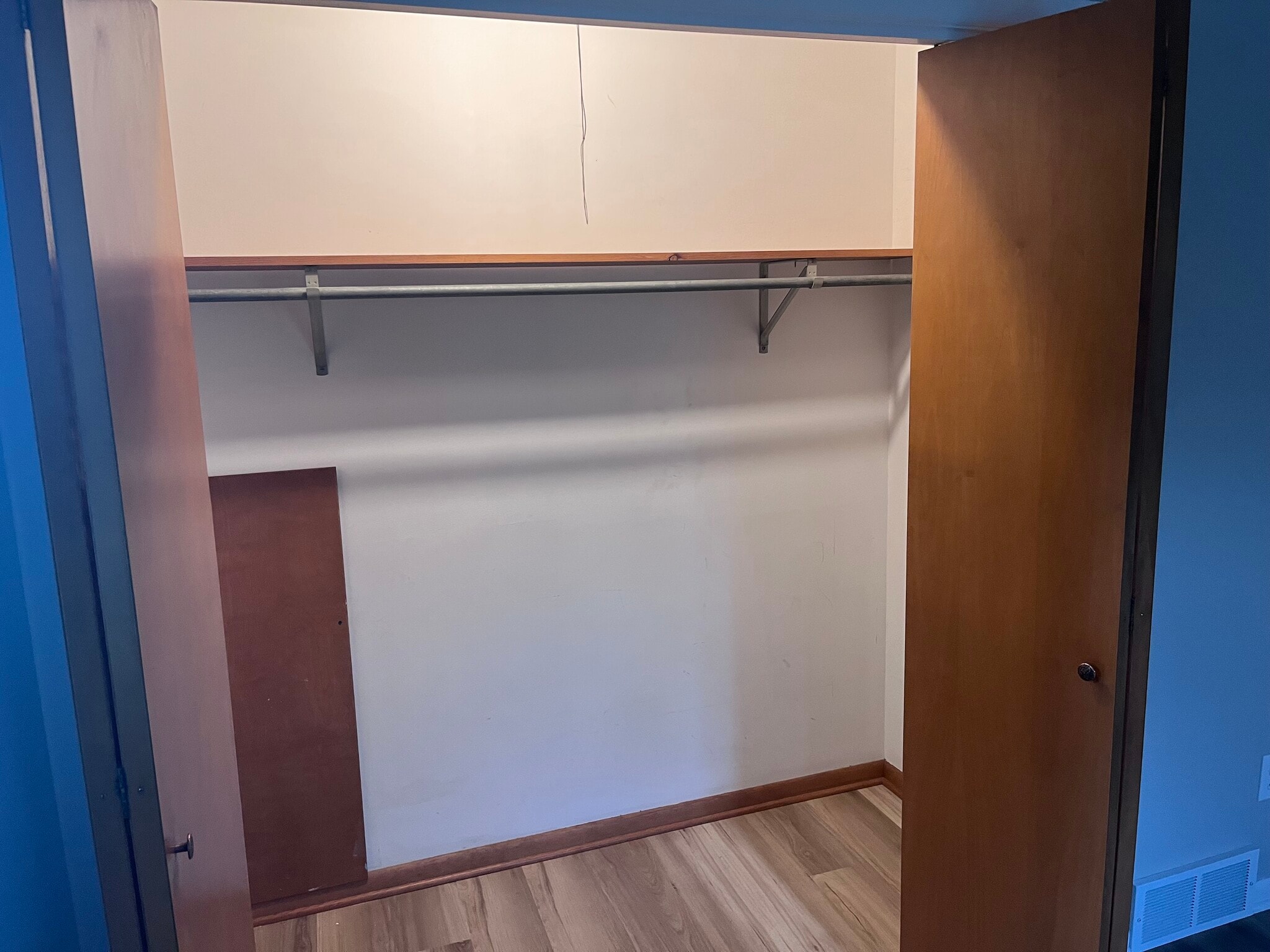 Large closets - 3300 Twin Hills St NW