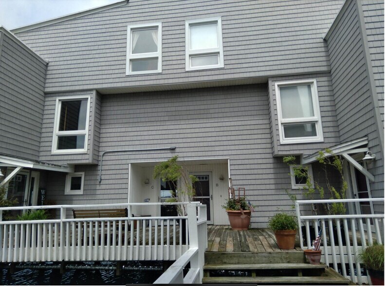 Building Photo - 151 N Annapolis Ave