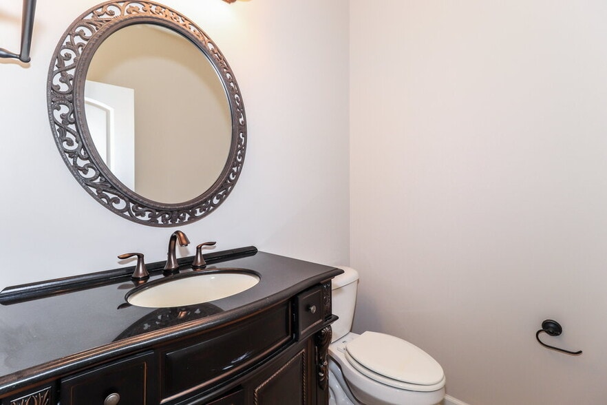 Building Photo - 30 Whispering Creek Dr