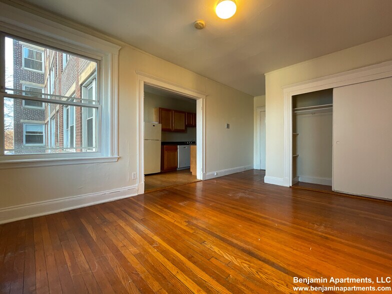 Building Photo - 1162 Boylston St
