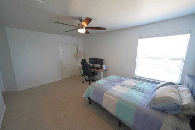 Building Photo - Spacious Schertz Home with Game Room - Realtor Commission: $500