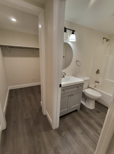 Building Photo - 2287 NY-31