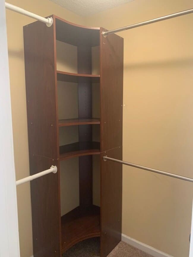 Building Photo - 3 Bd / 2 Bath Home in Pinehurst Subd.