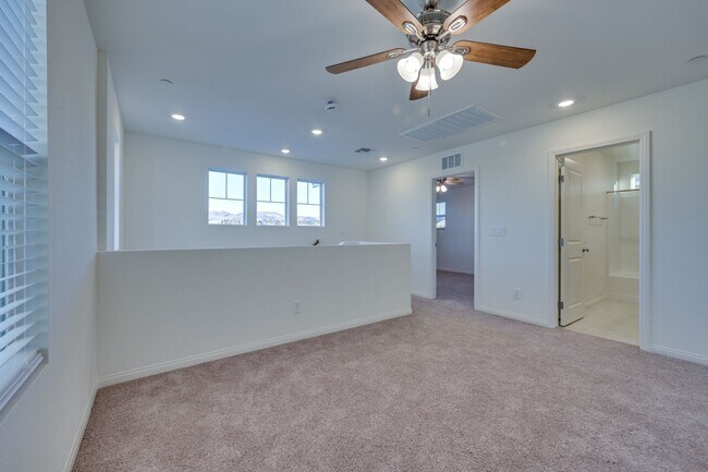 Building Photo - New House!!! Inspirada!!! Across from future Community Pool/Park!!! Tankless water heater!!