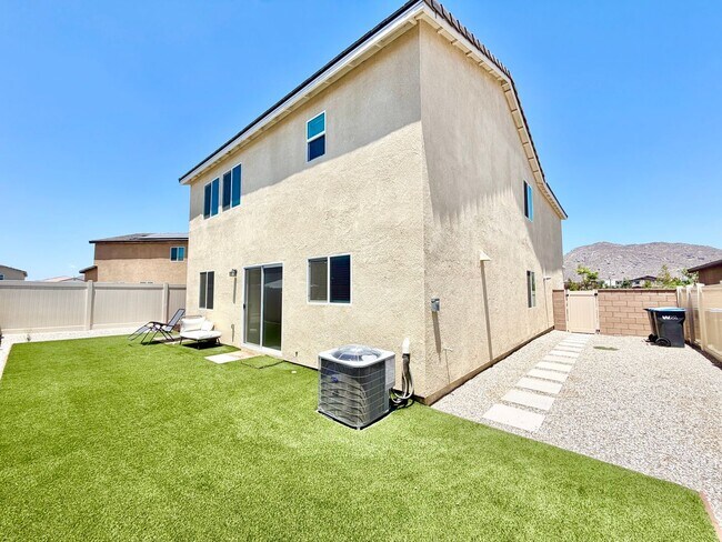 Building Photo - 30607 Cyclone Ave